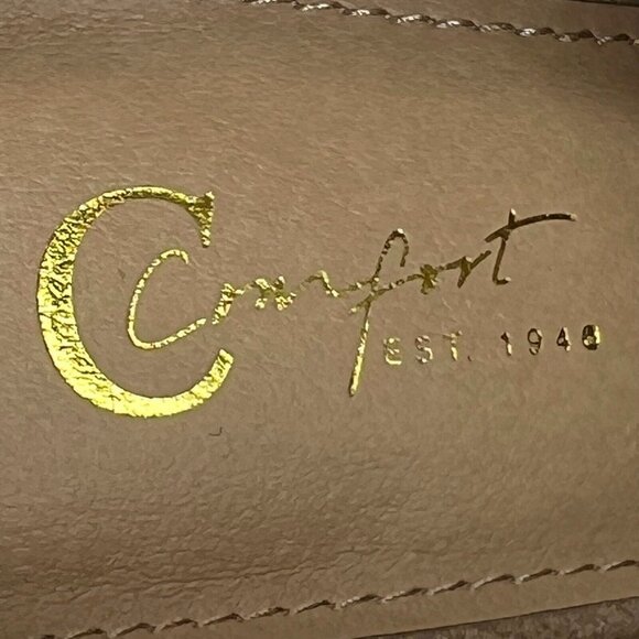 C Comfort Womens Tan Suede Block Heel Gold Pointed Toe Tip Slip On Size 7 Mules - Picture 10 of 10